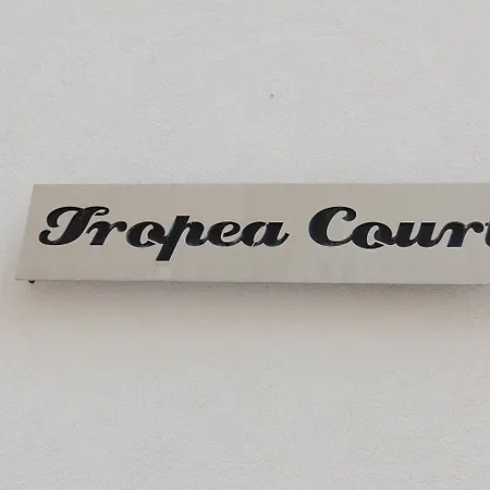 Lägenhet Tropea Court 4a By Homely *