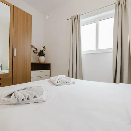 Tropea Court 4a By Homely * Sliema